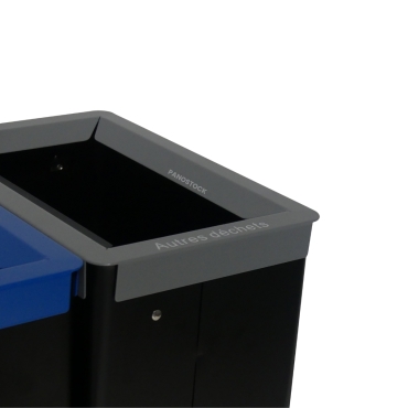 Zoom sur la poubelle grise du lot de 4 poubelles de tri sélectif de 42 Litres