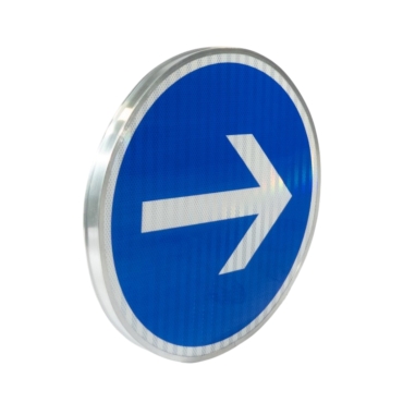 Vue 3/4 du panneau B21 Direction obligatoire vers la gauche ou droite